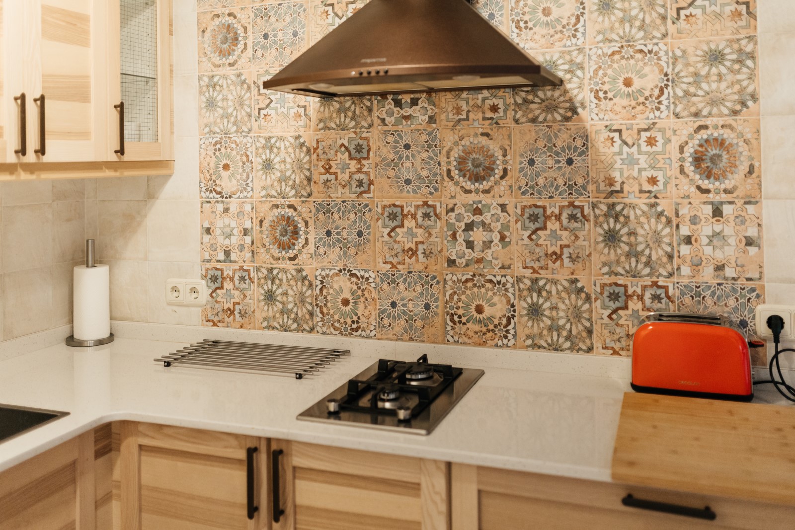 Cocina-totalmente-equipada-en-casa-rural-asturiana-cerca-de-llanes