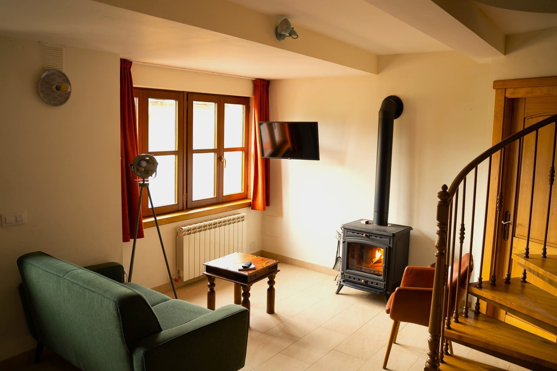 casa rural con chimenea en llanes asturias