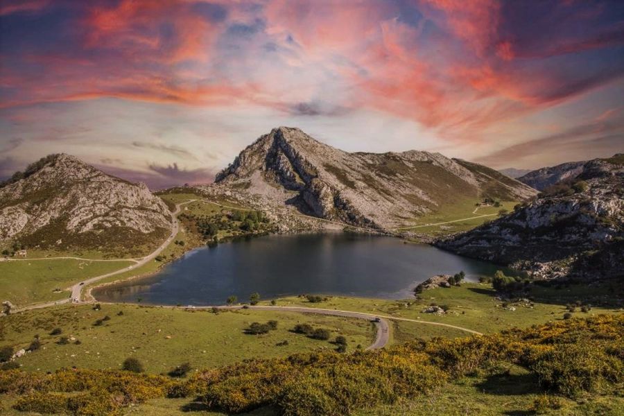 lagos de covadonga turismo rural oriente de asturias
