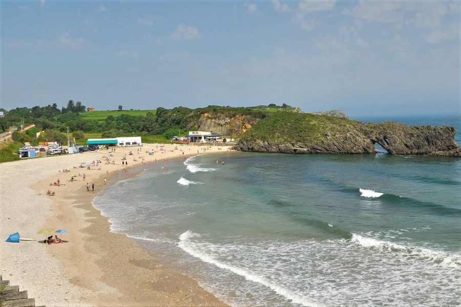 playa de san antolin naves llanes