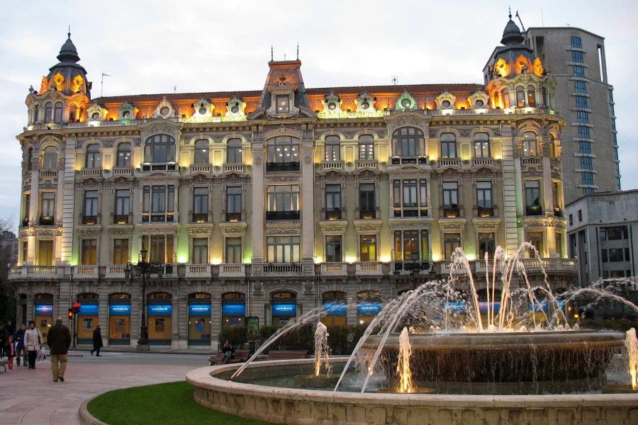 plaza escandalera que ver en oviedo premios princesa